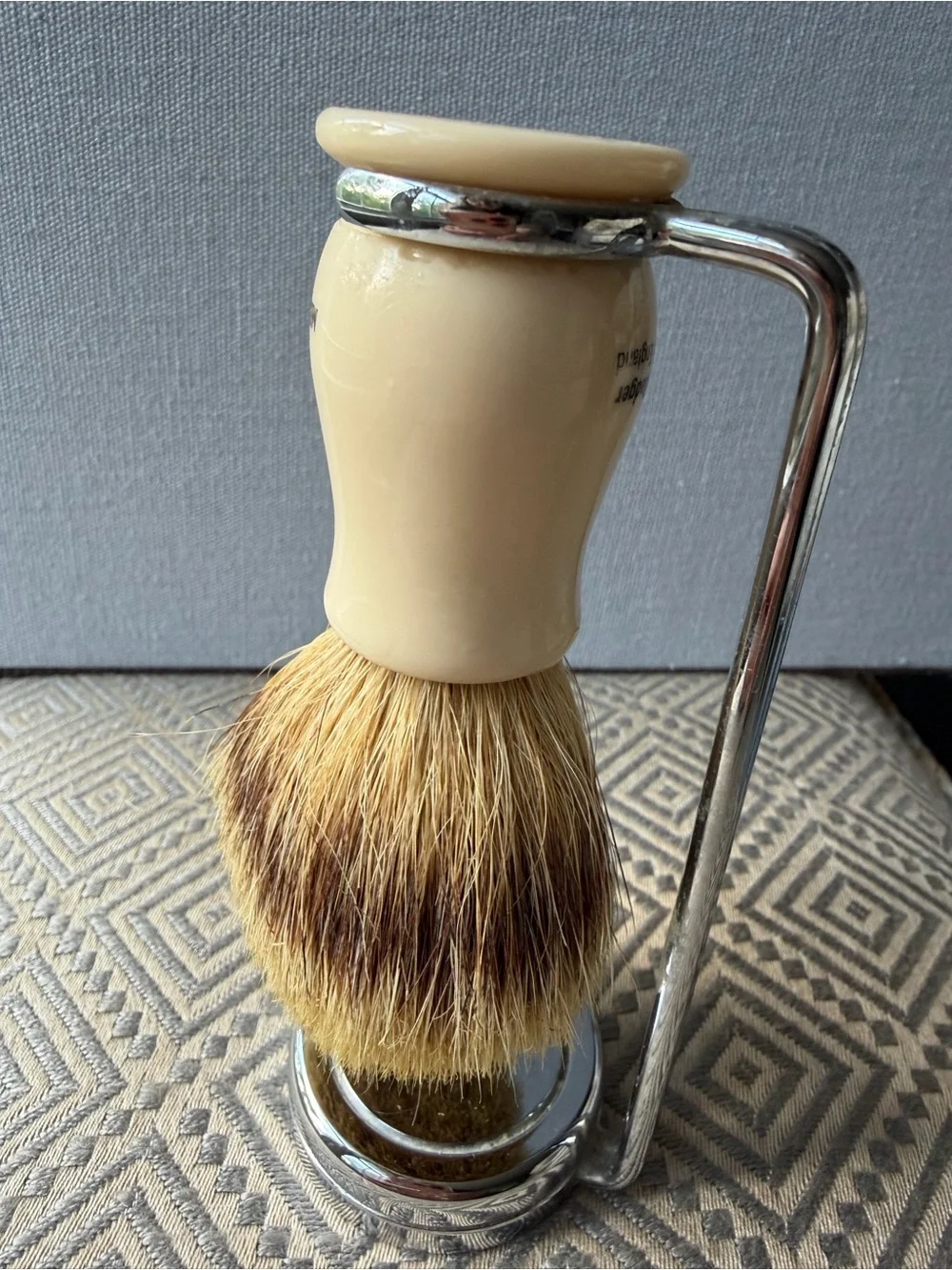 Ivory Shaving Brush – super Badger England With Stand/ Merchant Rhoades